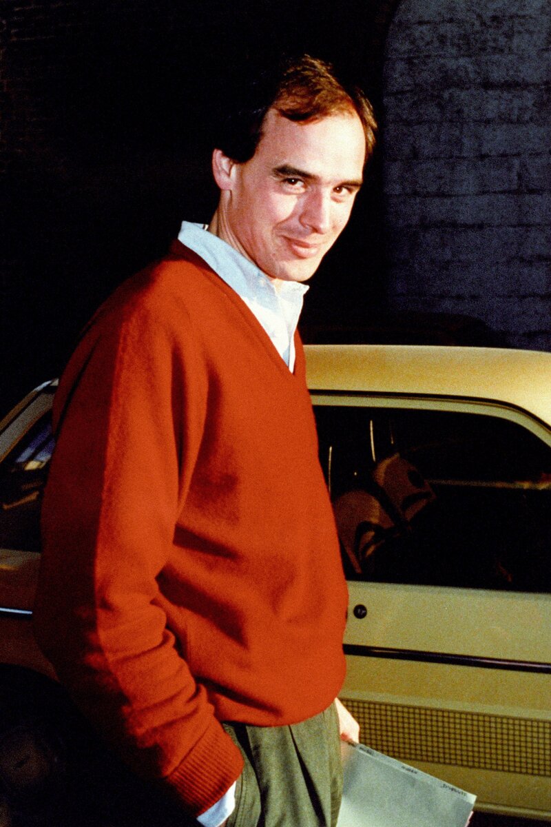 ДЖЕЙМС ГИЛБИ 