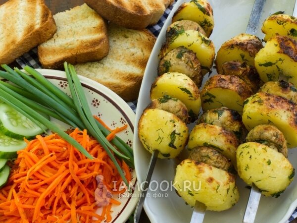 Хоровац — армянское блюдо из овощей на мангале - Лайфхакер