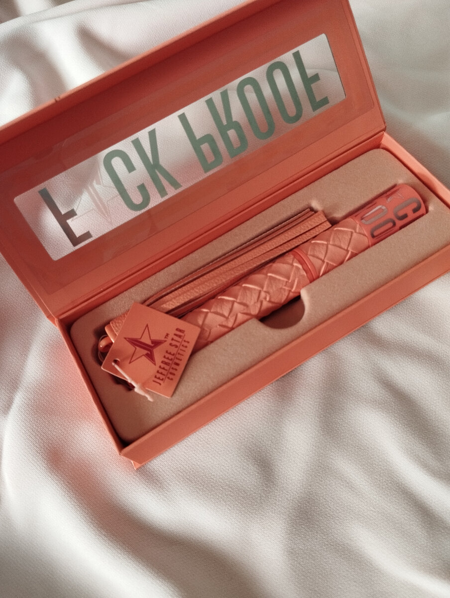 Тушь для ресниц Jeffree Star F*ck Proof Mascara.