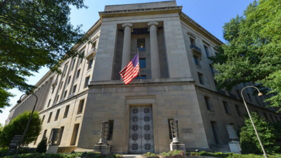    На Кипре арестован россиянин за контрабанду электроники США Сергей Бунеев