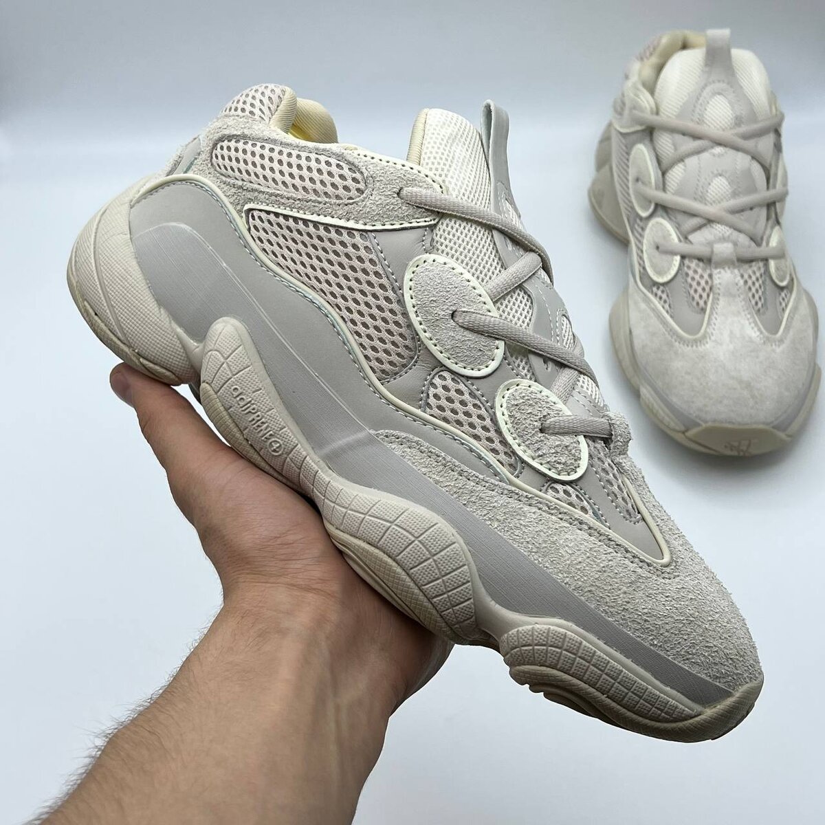 Adidas yeezy 500 store modello vecchio