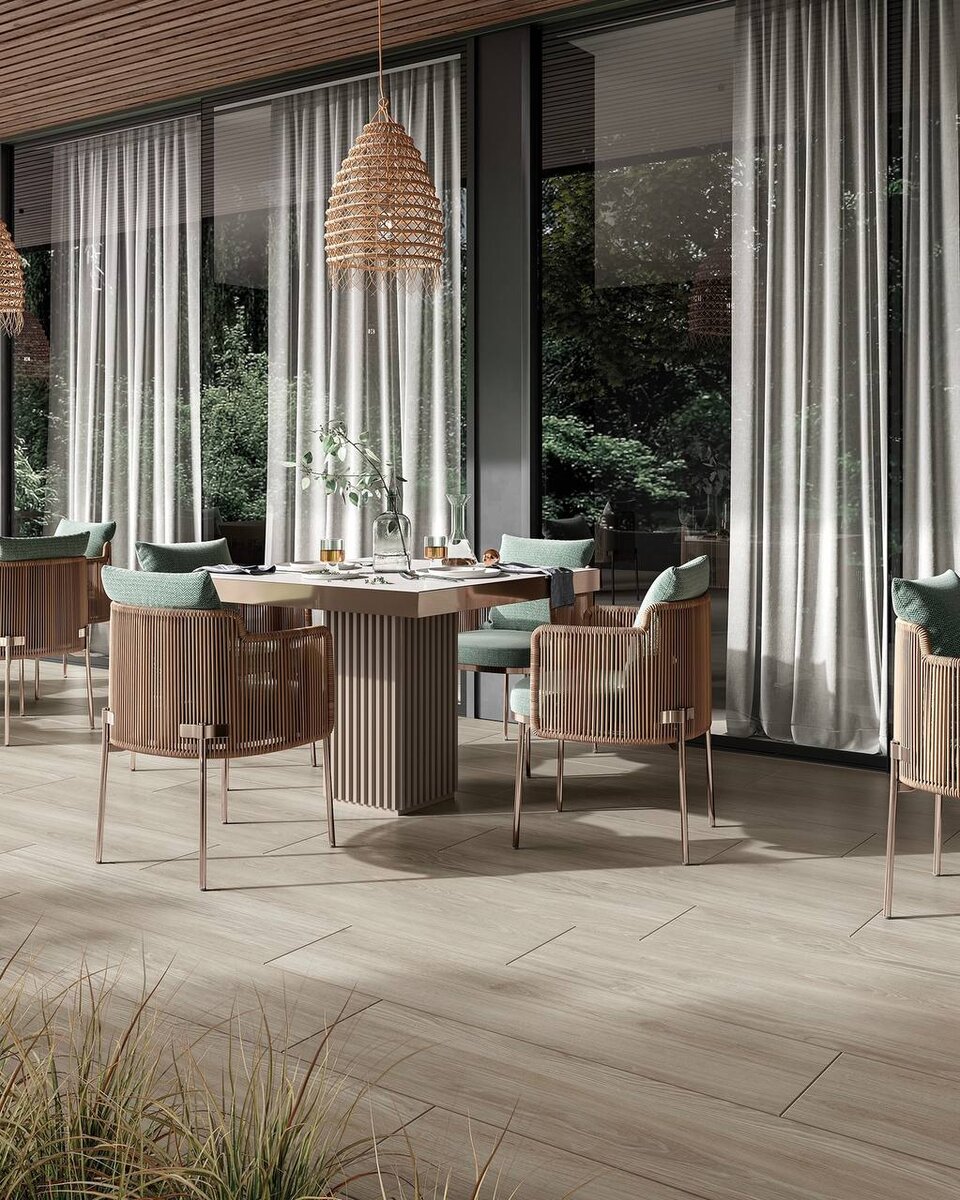 Керамогранит из коллекции Mirage Oudh в экстерьере 