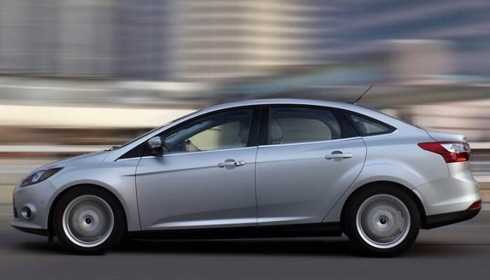 Замена передних тормозных колодок Ford Focus 2