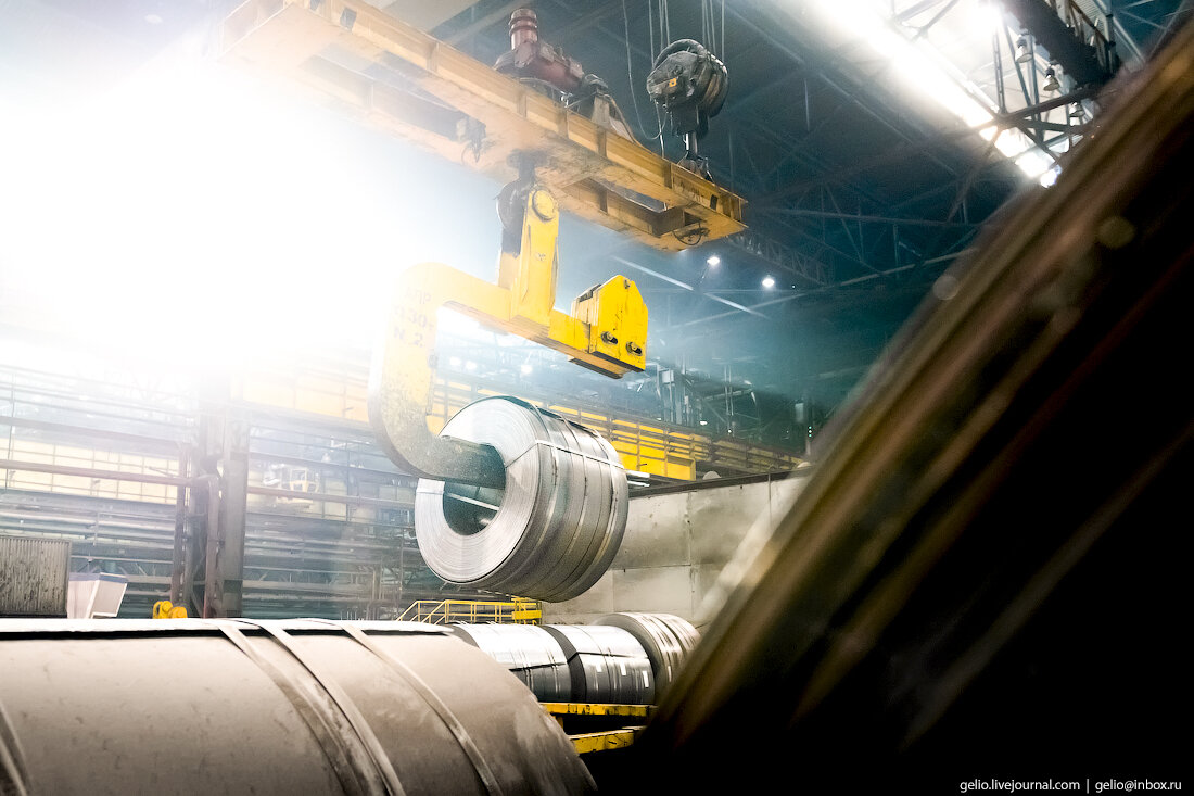 Steel works. Череповецкий металлургический комбинат Северсталь. Продукция Череповецкого металлургического комбината. Череповецкий металлургический комбинат фото. Совместная прокатка на ЧЕРМК.