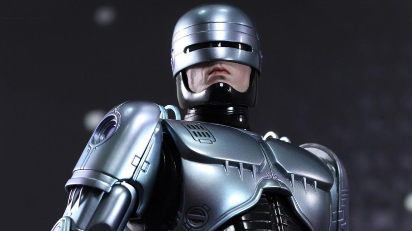 Робот-полицейский в кино. Кадр из фильма «Робокоп»