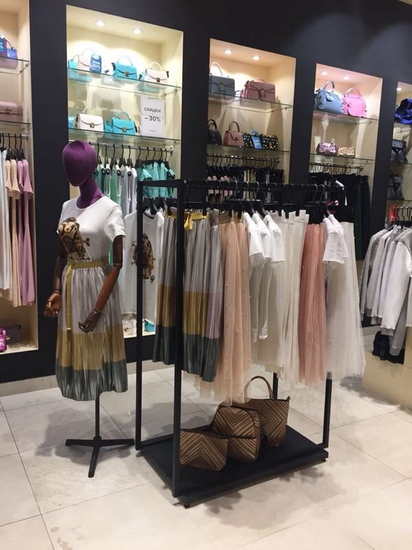 Компания Projectto предлагает разработку и производство торгового оборудования по индивидуальному проекту