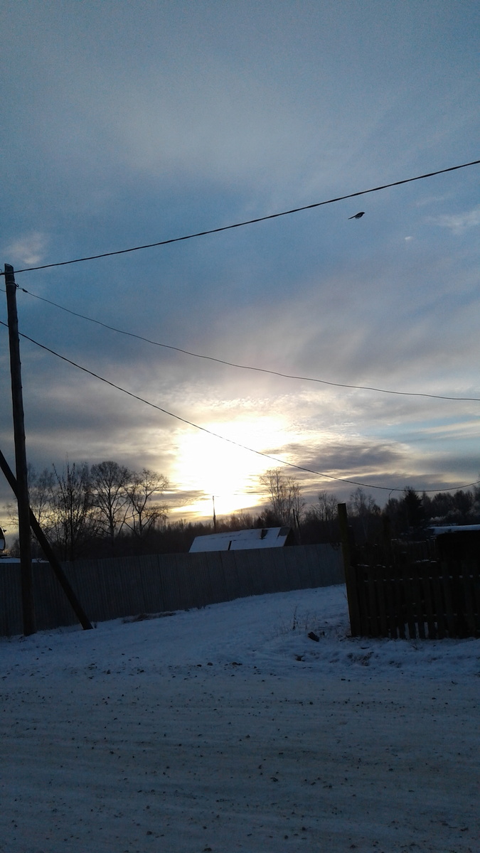 Любовью Земля наполняется, Светом полнится Мир!
Радость твоя избранница,
Дух расцветающий мил.

Сердце Любовью полнится,
Краски Твои ярки!
Ласково солнышко щурится,
Всем даруя лучи.

Ты улыбайся ласково,
Нежность души дари.
Мир расцветает ярко,
В глубине твоей Души...

Солнышко в небе щурится,
всем даруя лучи.
Мир Любовью полнится,
Светом твоей души.
18.11.2018г.


© Copyright: Алексей Бурматов, 2018
Свидетельство о публикации №118111800969 