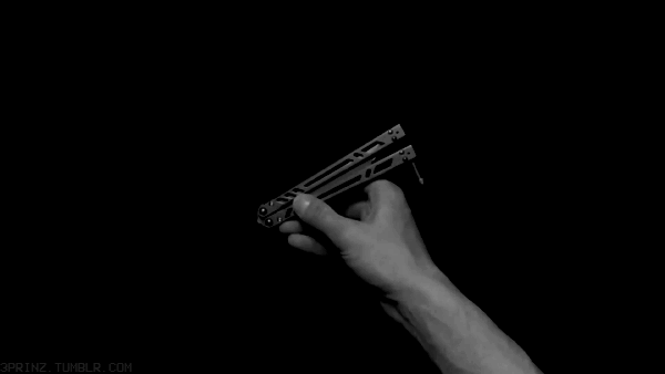 Так же немаловажным нюансом остается длинна клинка, которая должна быть менее 90 мм. В ином случае такой нож будет запрещен. 