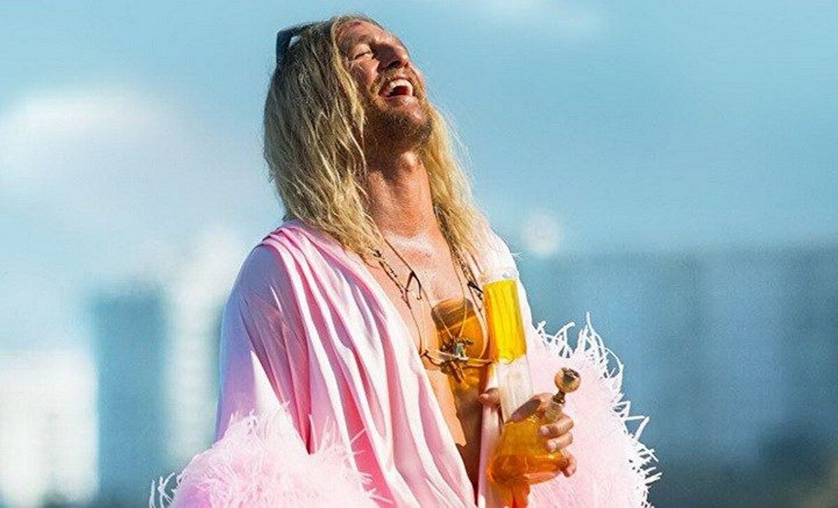 Пляжный бездельник (The Beach Bum)