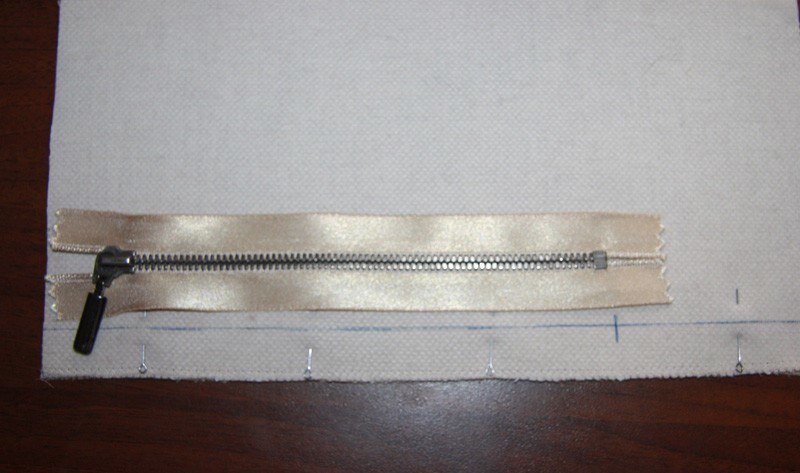 Мк прорезной карман на молнии. Пришить молнию сверху. Накладная молния на юбку. Молния разъемная 60 см ykk. Кармашек на молнии.