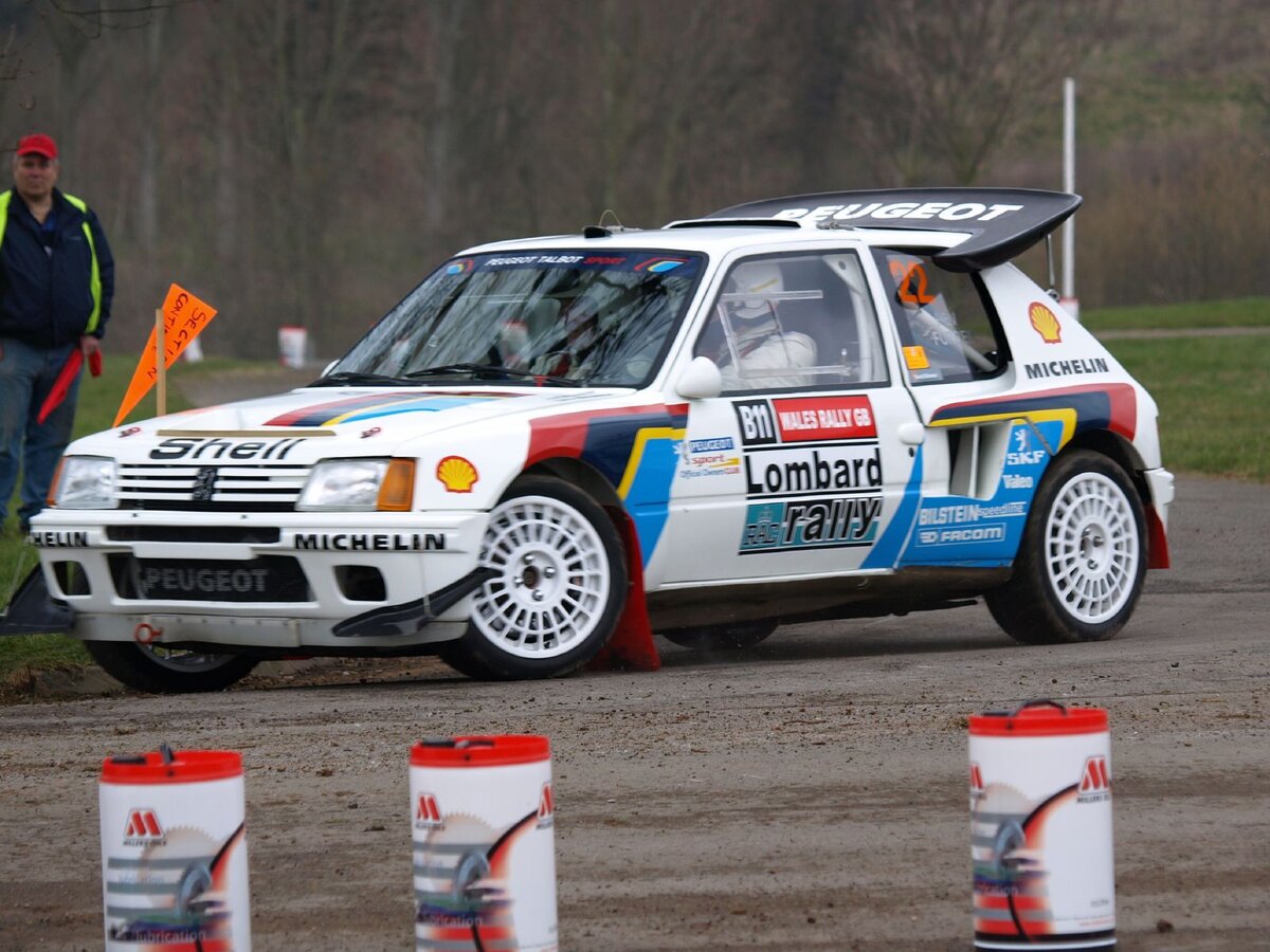 Peugeot 205 ралли
