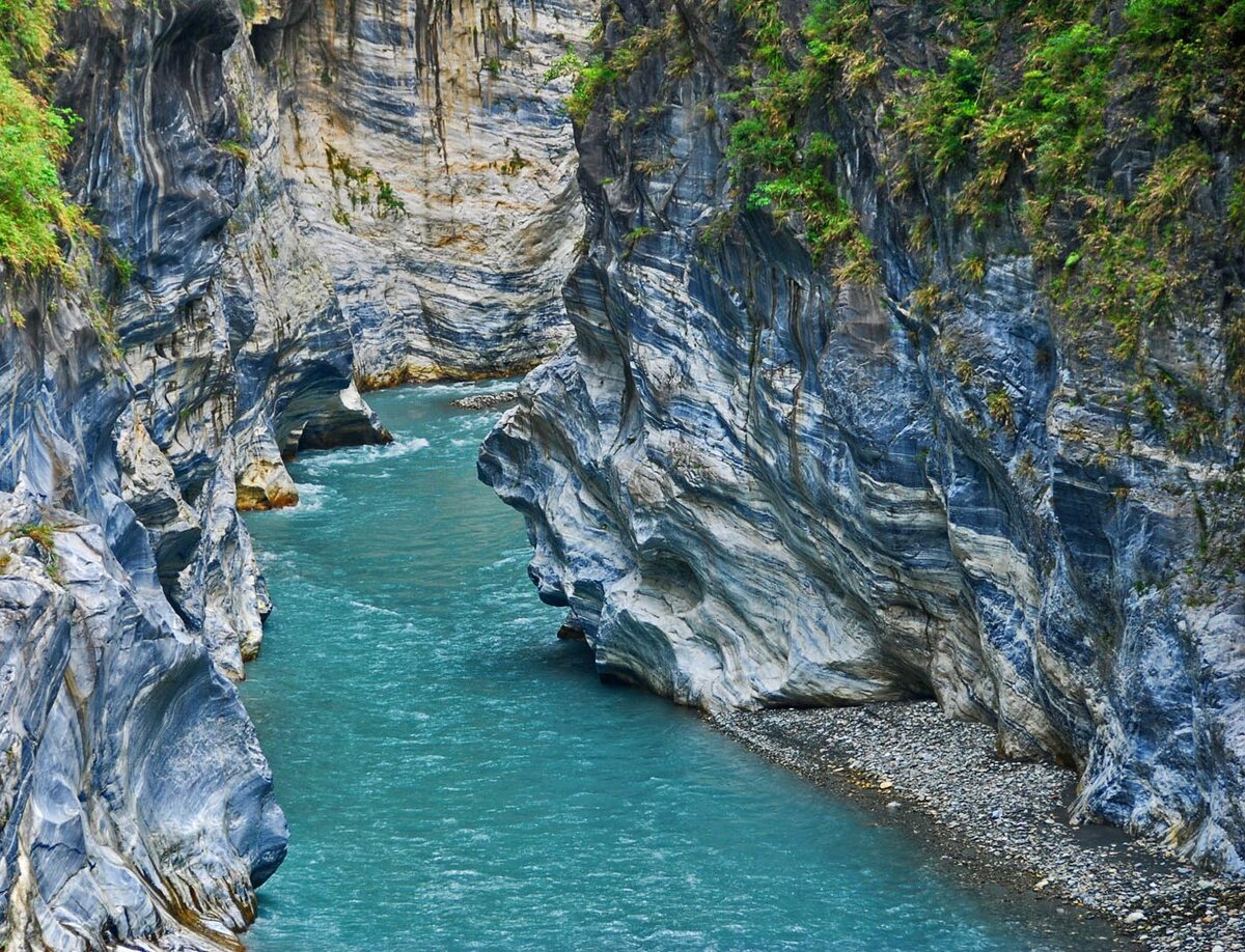 Мраморное ущелье в Национальном парке Тароко, Тайвань / Marble Gorge in Taroko National Park, Taiwan