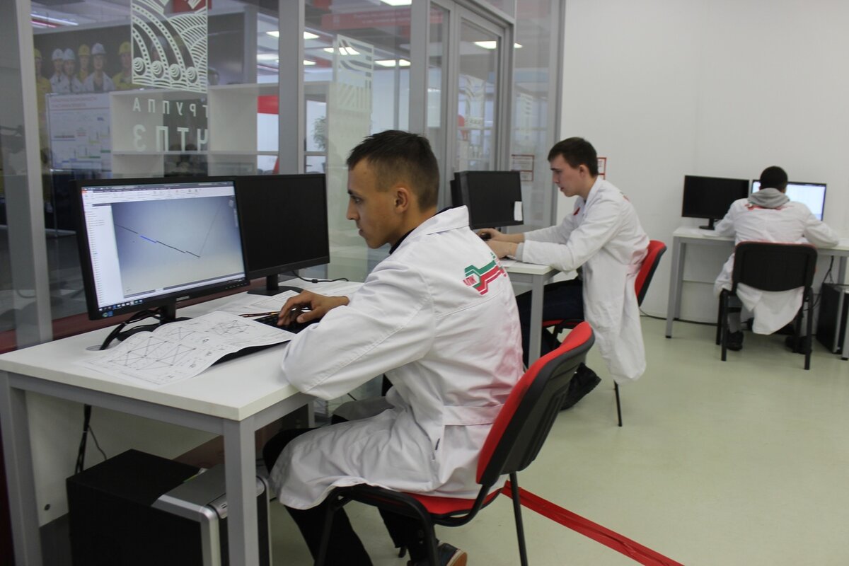 Алар ике дәрәҗәдәге профессиональ  комплекслы биремнәрне башкарачак. 