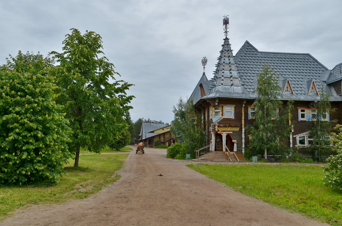 Как попасть в XIX век. Фольклорная деревня Мандроги в Ленинградской области (час