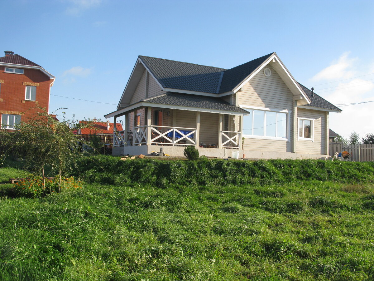 Так все выглядело, когда трава выросла.