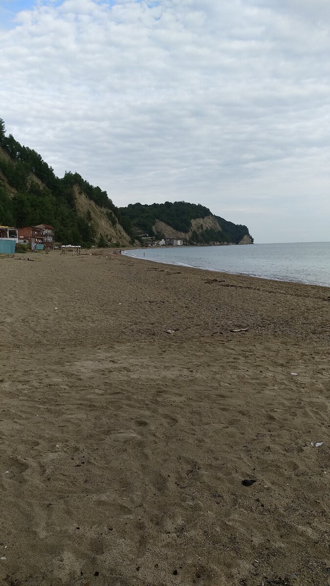 Мыс и за ним Мюссерский заповедник