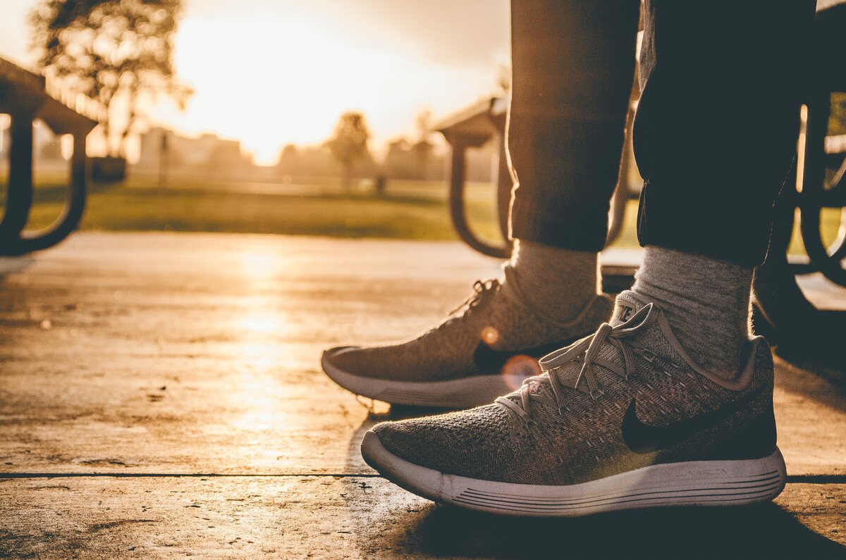 https://www.pexels.com/photo/person-wearing-grey-nike-sneakers-2729899/