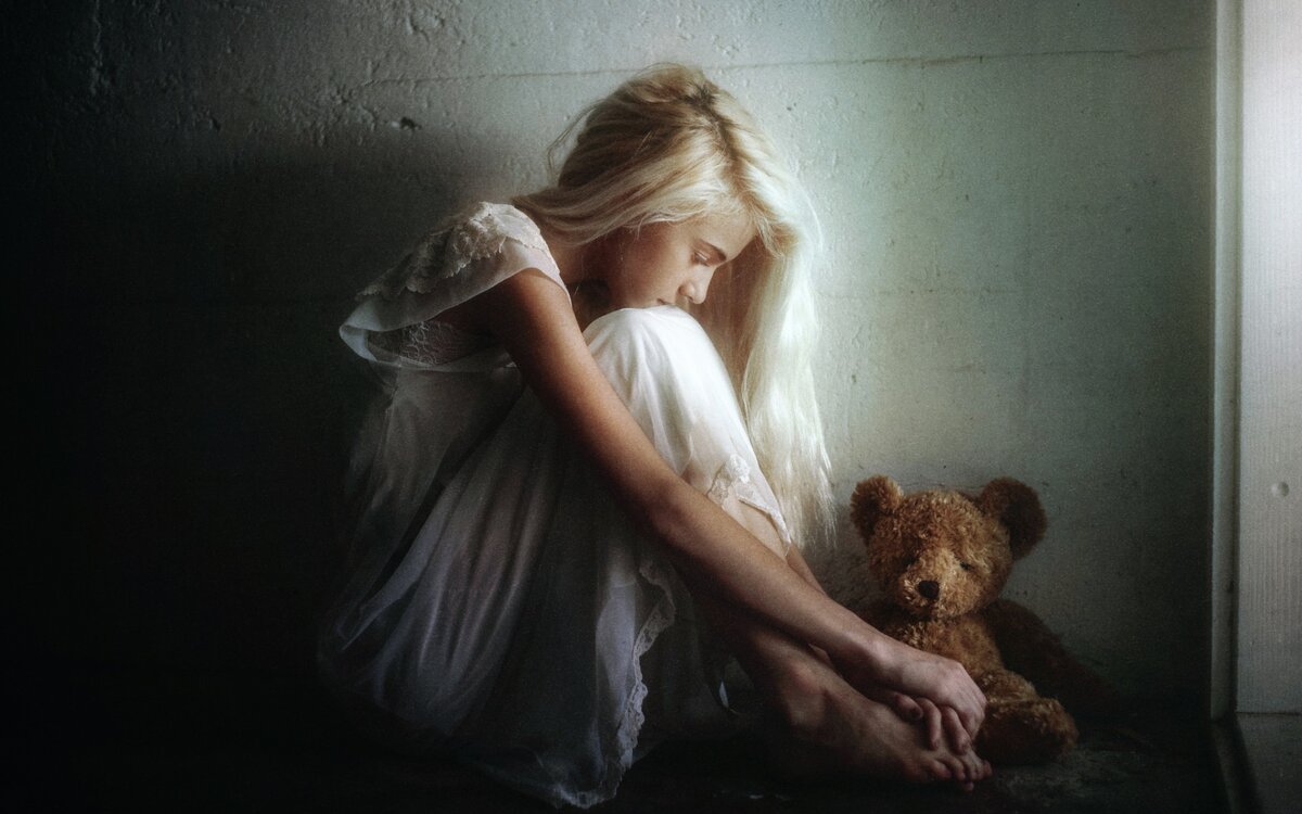 Фото с сайта: pic2.me. Сколько себя помню, я всегда знала, что мама и папа меня не любят. А не любят потому, что я родилась девочкой. И еще больше не любят потому, что я была здоровой девочкой. 