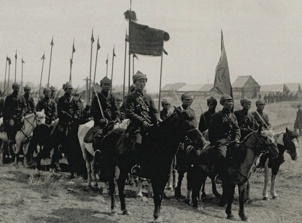 
Эскадрон тувинских кавалеристов. Фото начала 1930-х гг.