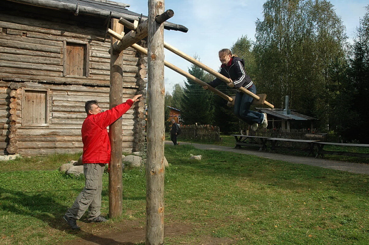 Прибытие в деревню Мандроги