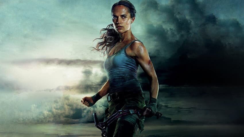 Алисия в образе Лары Крофт