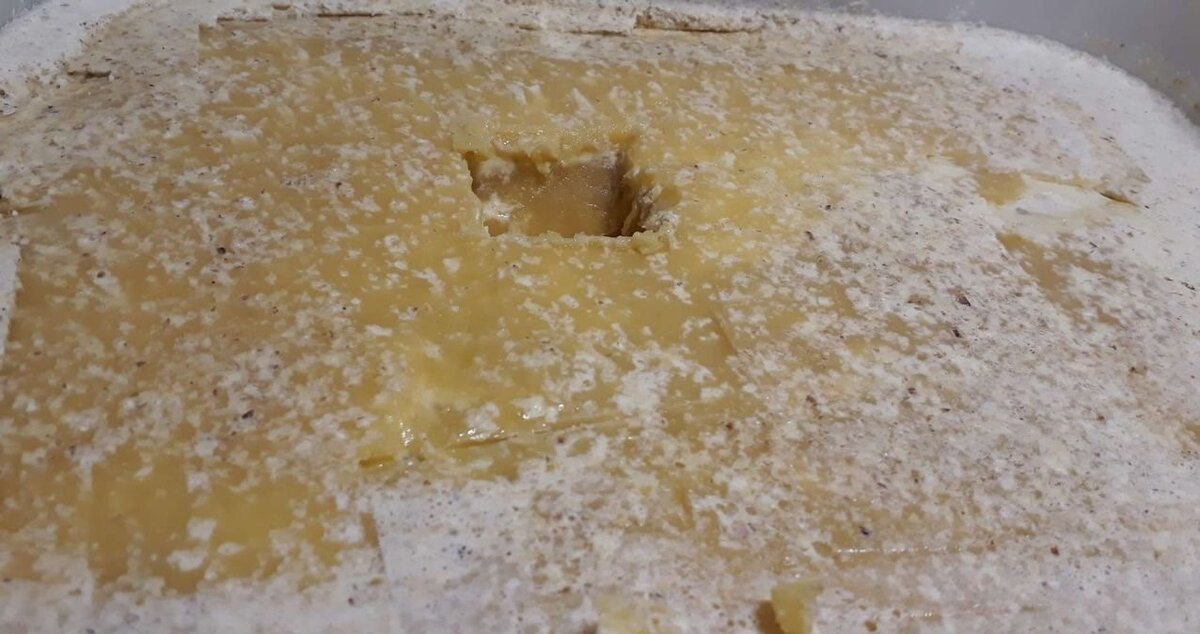 Мёд - разнотравье с примесью подсолнуха