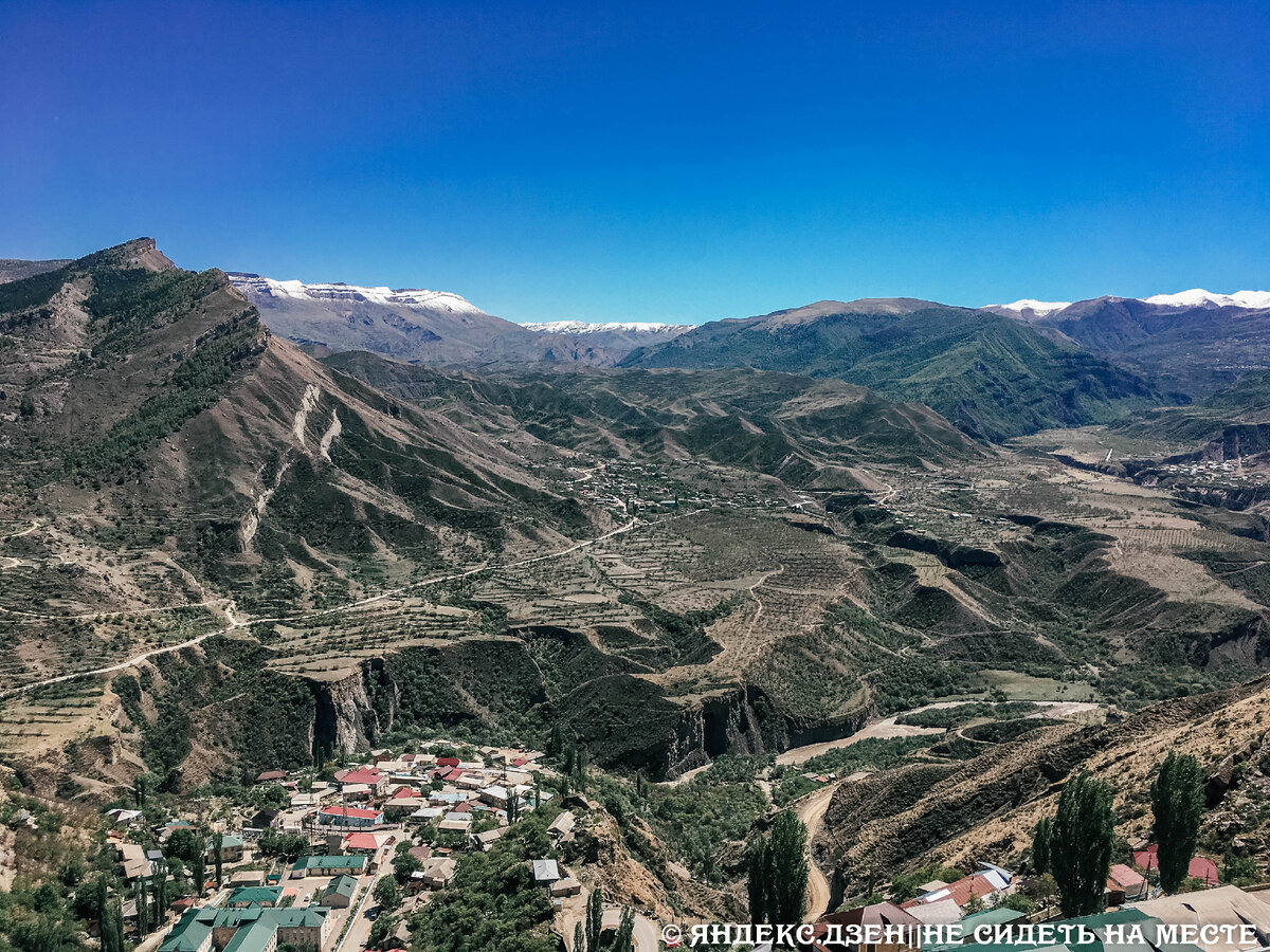 Кстати, покрытие связи в горах приятно удивило. Я думала, что её не будет вообще нигде, а была не только связь, но и мобильный интернет, включая LTE. Но, конечно, не везде