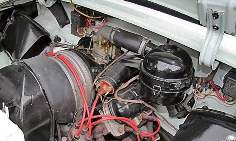 Двигатель ушастика с воздушным охлаждением