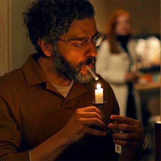 Джонатан Леви (Оскар Айзек)