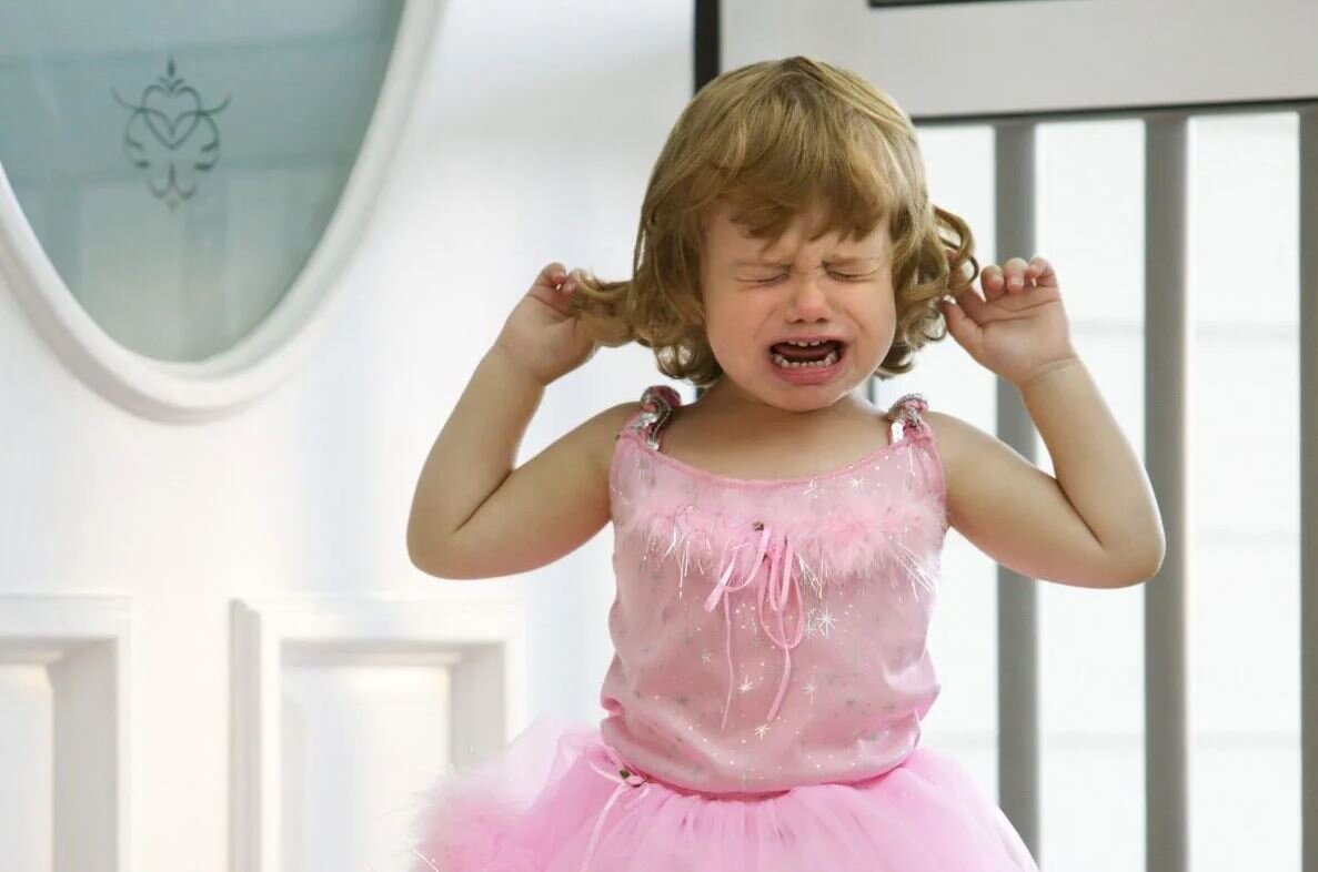 Истерика у ребенка что это. Капризный ребенок. Истерика у ребенка что это. Истерика у ребенка что это. Капризный мальчик.