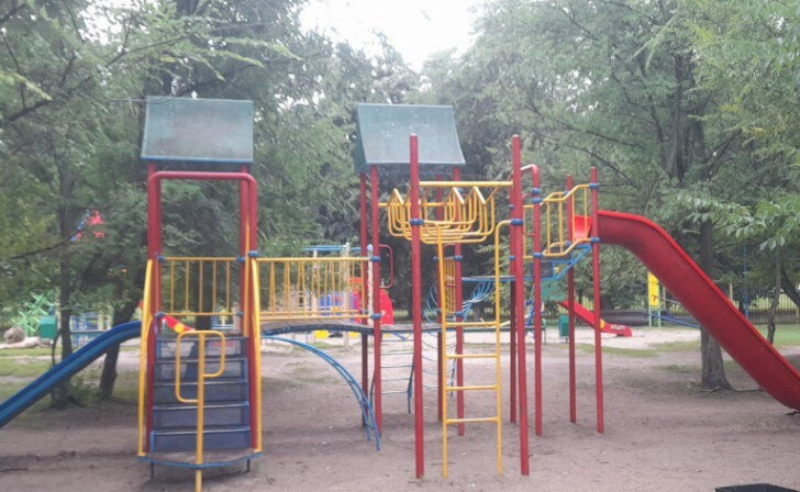    В Курской православной гимназии появилась детская площадка