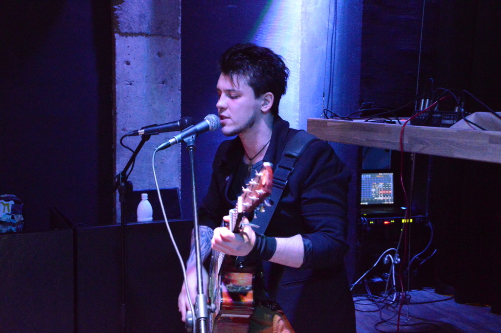 Кир Отлетай