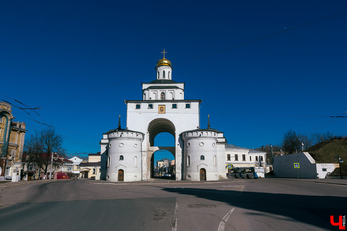 Памятник золотые ворота в каком городе. Золотые ворота во Владимире. XII В..