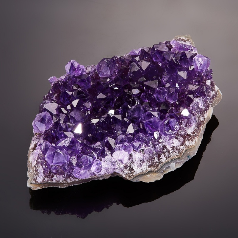 Друза аметист