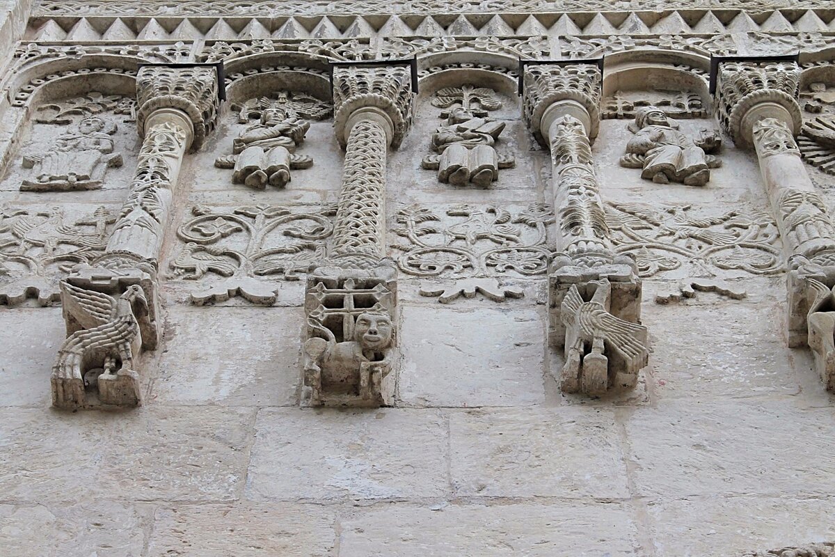 Дмитриевский собор во Владимире