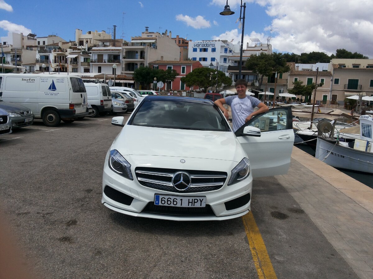 Вот такой мерседес нам выдали. Мы были очень довольны. Пробег всего 7 000 км