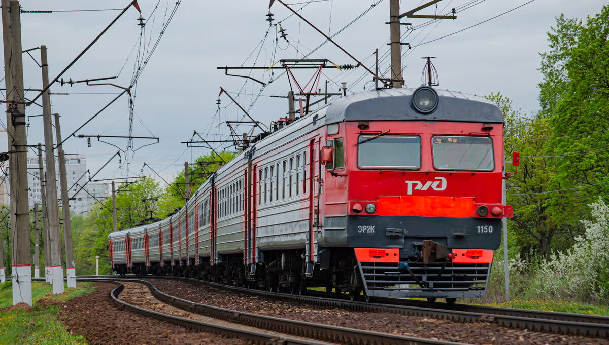 Электропоезд ЭР2К 1150. Фото: NikolasRZD trainpix.org
