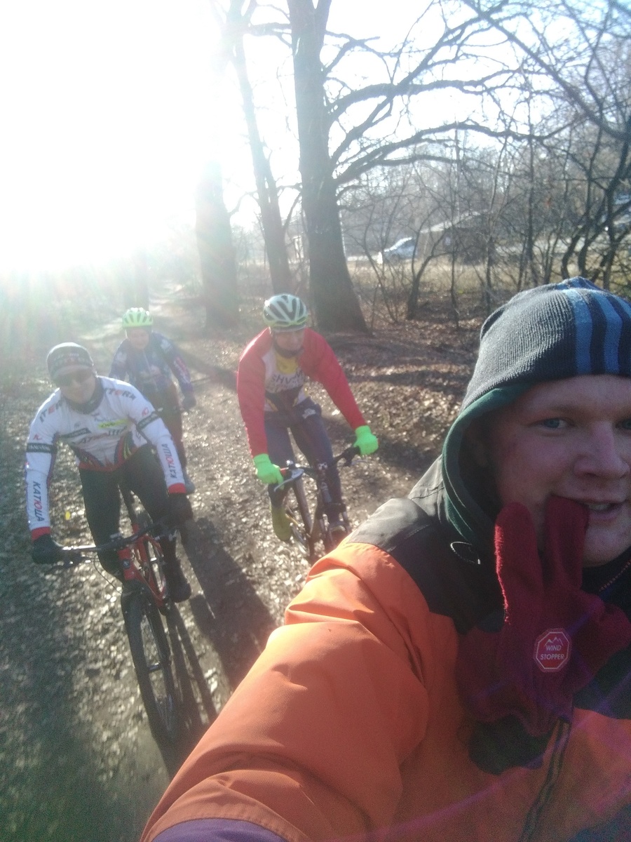 Оздоровительная покатушка в компании единомышленников 👍