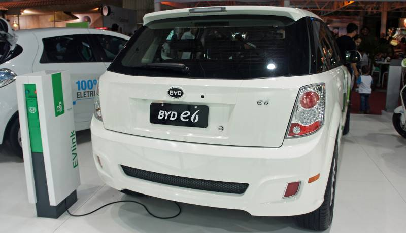 BYD e6