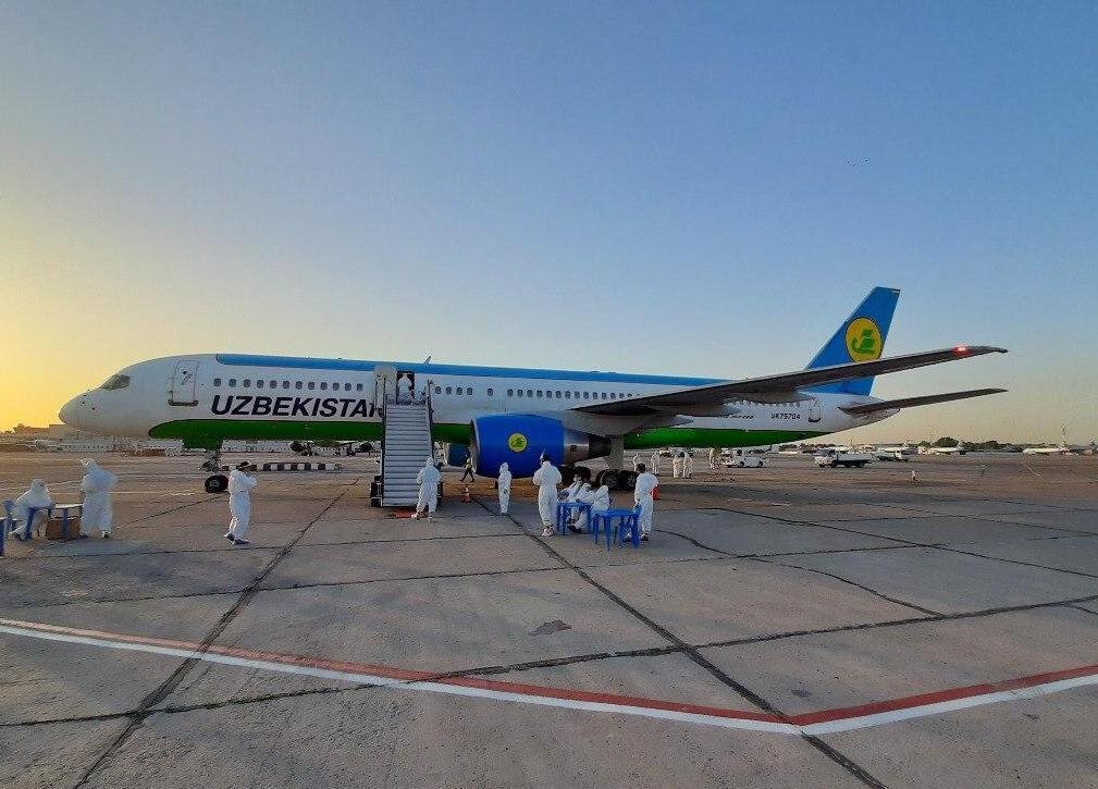 Ташкент рейс самолет. Ташкент Стамбул Uzbekistan.Airways. Узбекистан Москва чартерные рейсы аэропорт. Uzbekistan Airways yangiliklari 2021. Аэропорт Узбекистан Ташкент сомоляот.