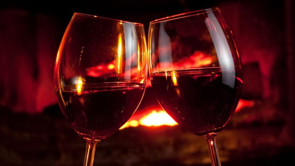 Почему чокаются бокалами&