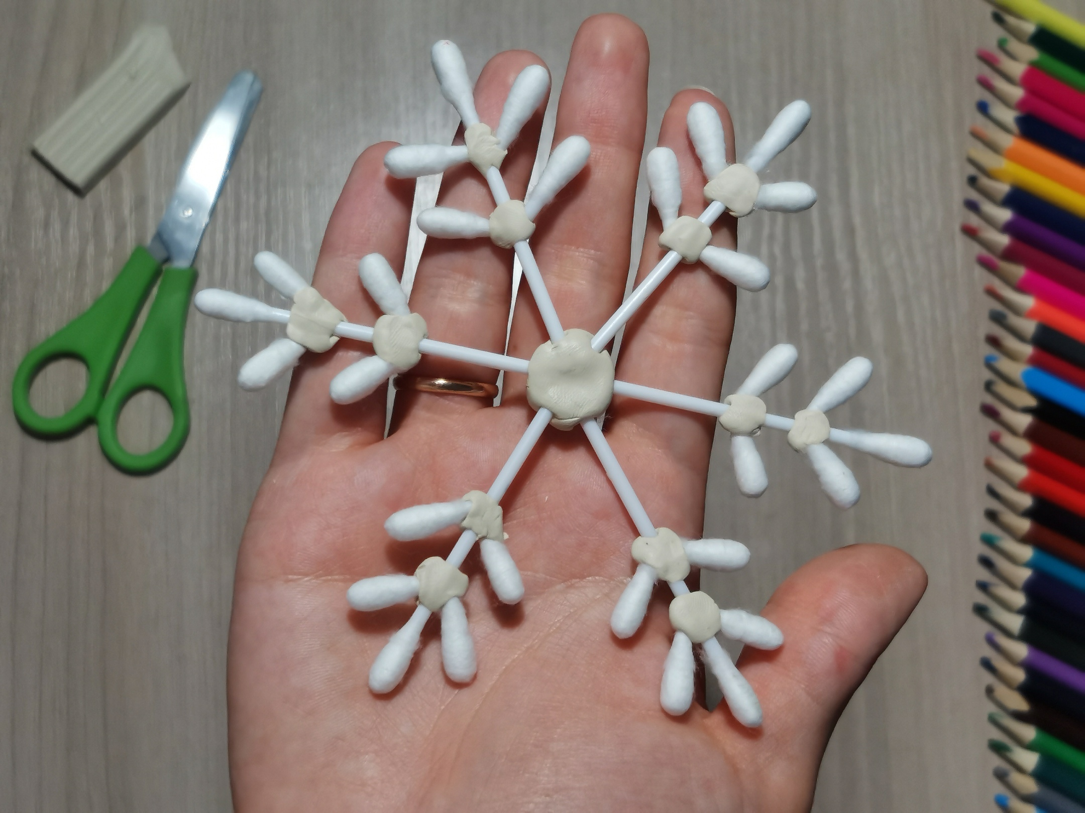 Как сделать домик из ватных палочек