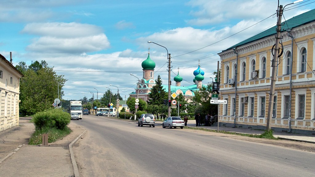 Тихвин ул ленинградская