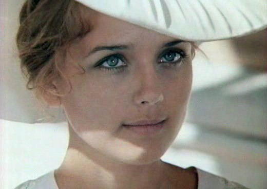 Даша. https://www.kino-teatr.ru/