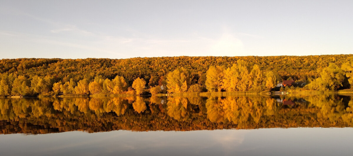 От того берега мы отплываем. Красотень же?:)