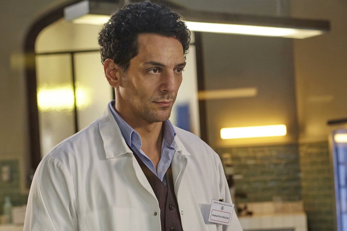 Французский судмедэксперт.