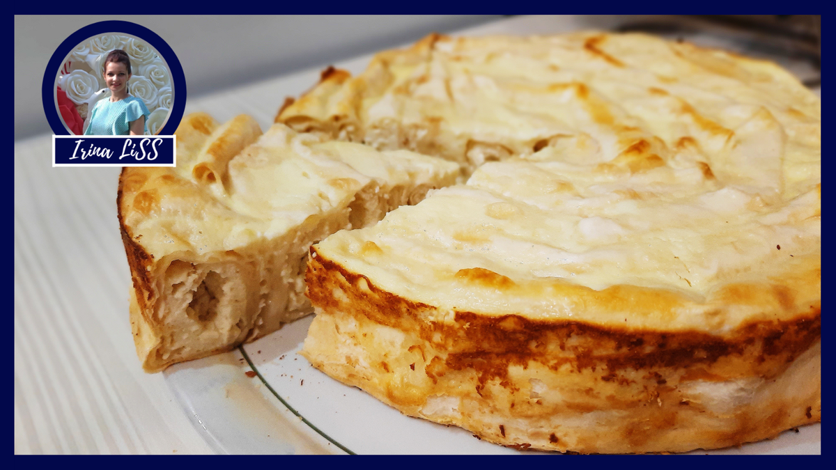 Пирог на скорую руку без замешивания теста с творожно-банановой начинкой. Этот пирог подойдет, как для завтрака, так и для чаепития.