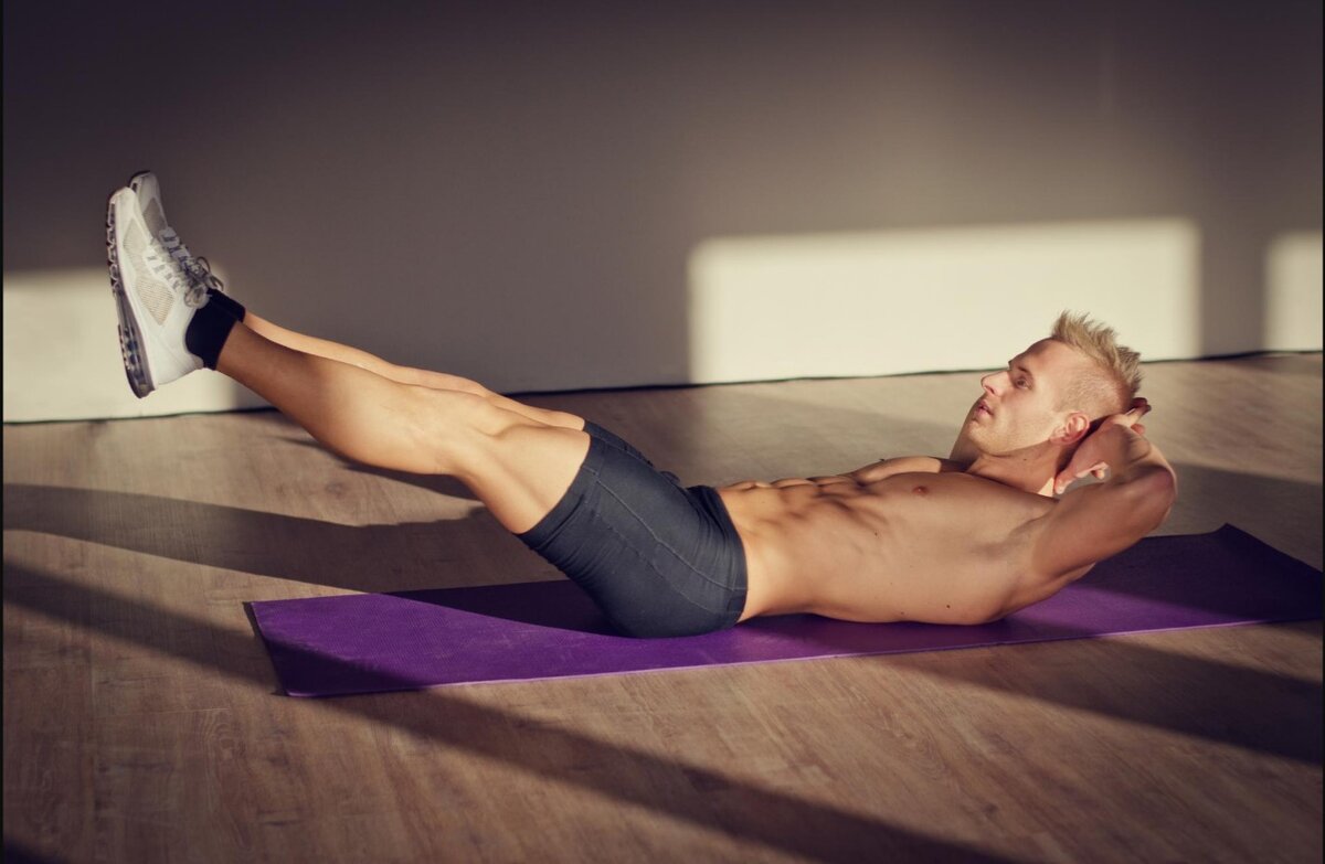 Подъёмы ног верх.