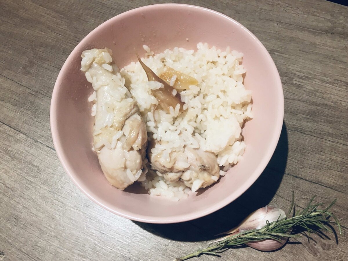 Курица с розмарином и чесноком. Фото автора