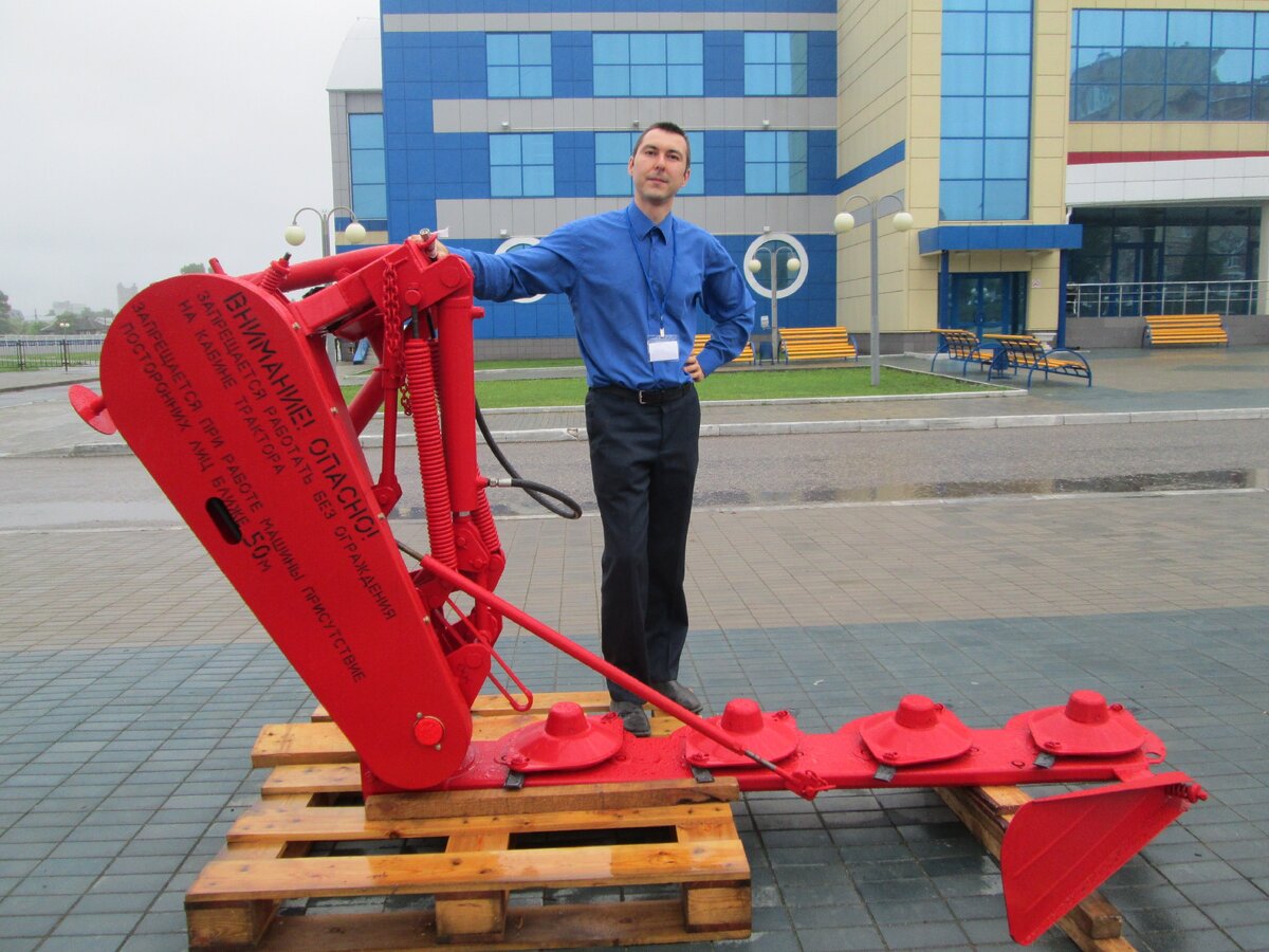 Приглашаем 23-26 марта на выставку в Уфу. Везем косилку КРН-2,1 "неубиваемую"  и фитосветильники